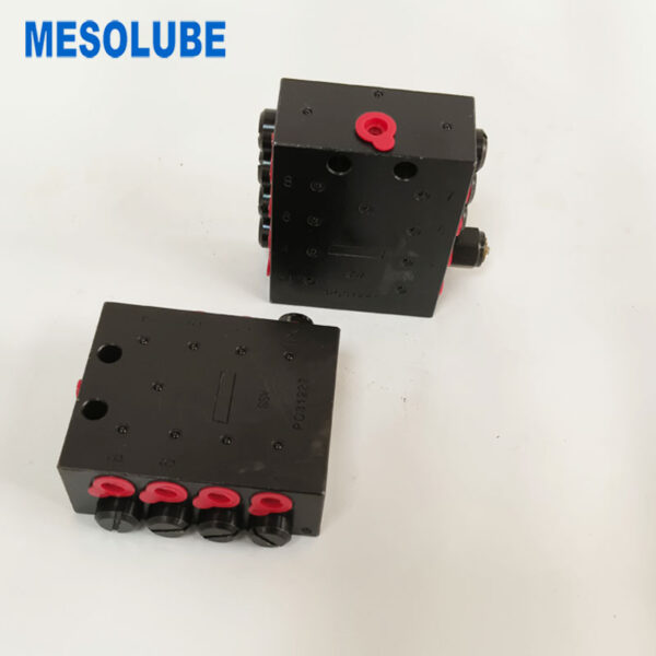 Progressive metering devices can be used in two-line or single-line centralized lubrication systems in order to increase the number of outlets of multiline pumps or to subdivide the single metering devices and measuring valves